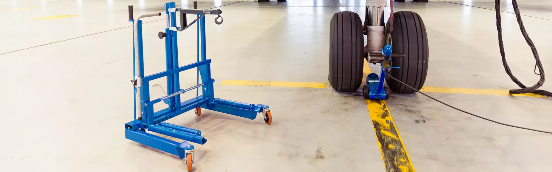 Lifting Equipment for Aircrafts