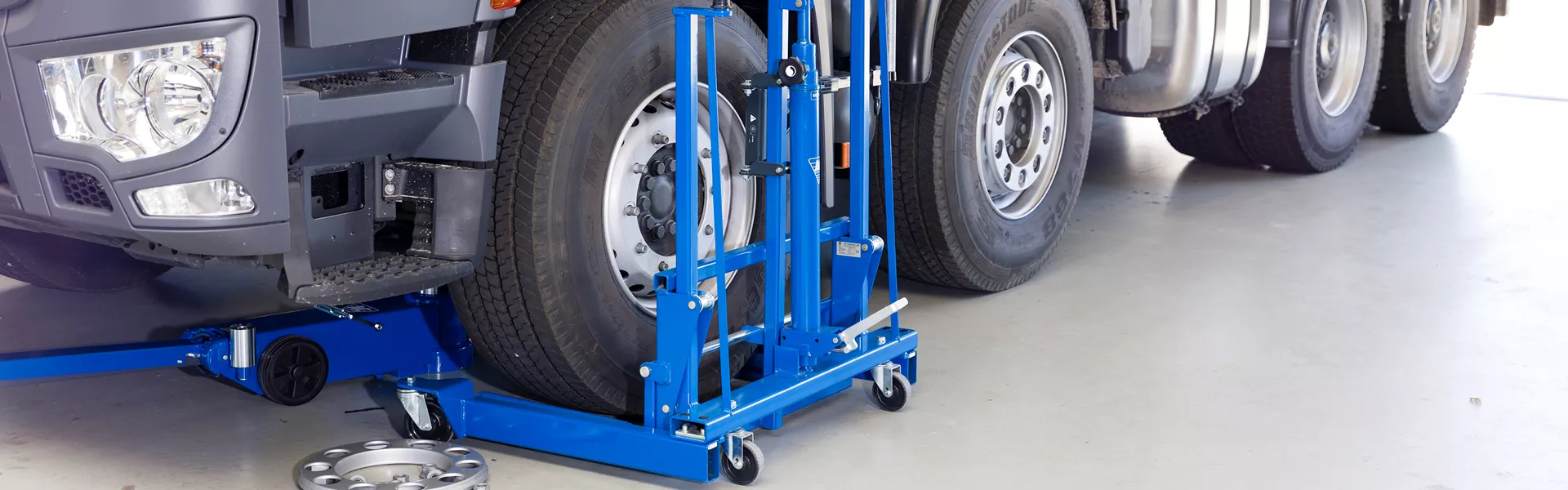 Wheel Trolley WTA500 Banner