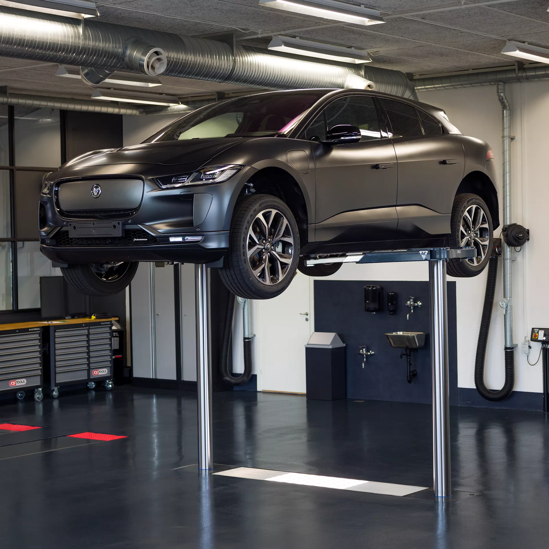 Light Duty Inground Lift Flexible And Versatile (1)