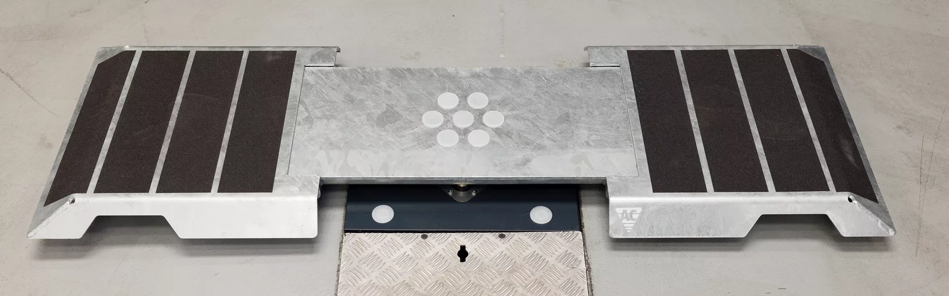 Light Duty Inground Platform Banner