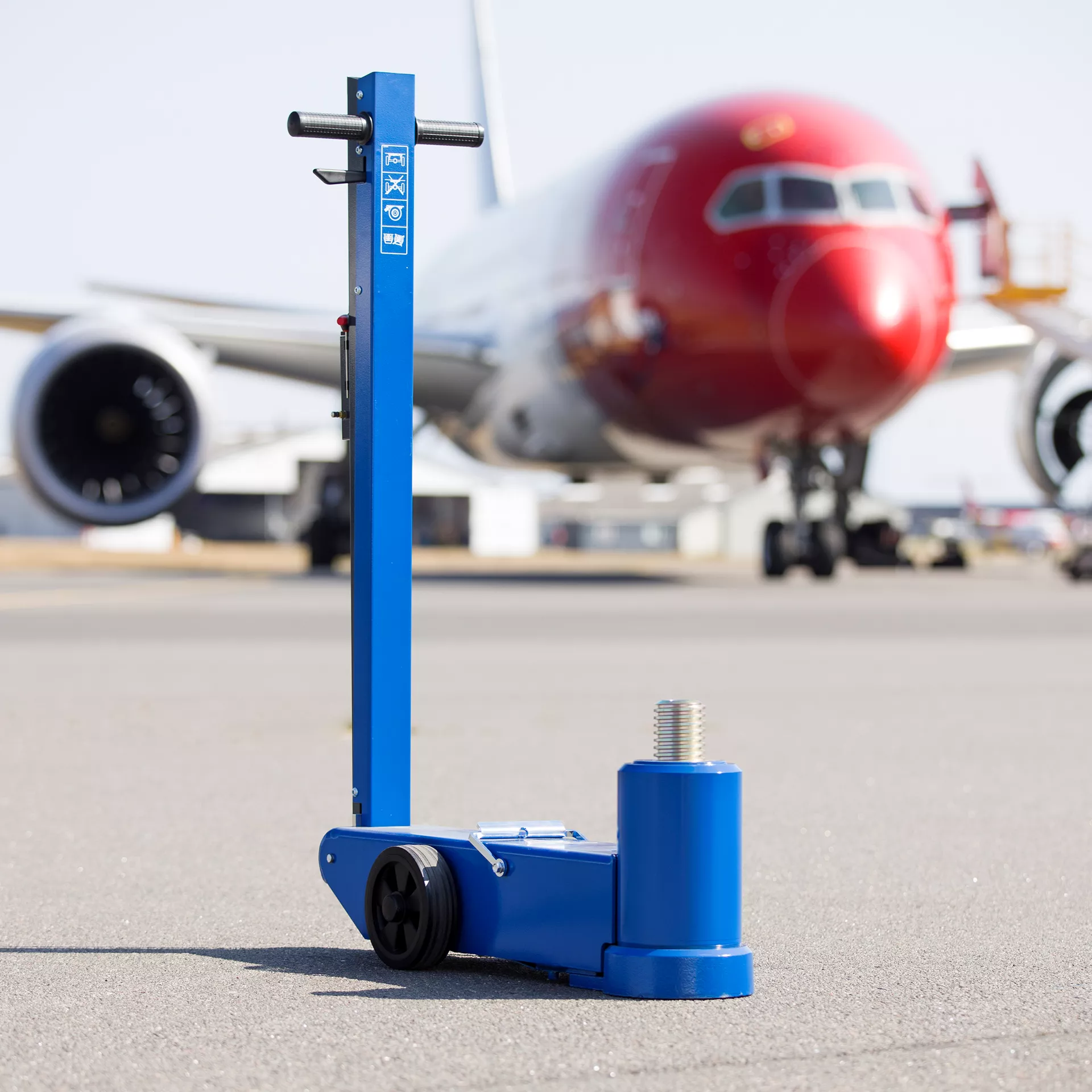 Air Hydraulic Aircraft Jack 65 1APH Workshop